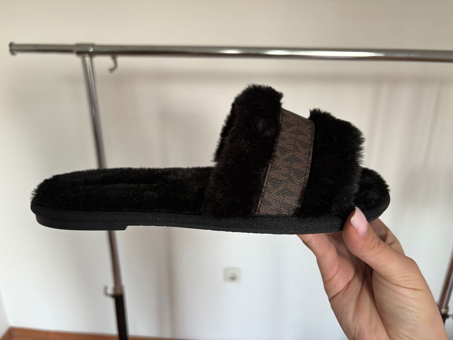 Пухени/меки чехли Michael Kors