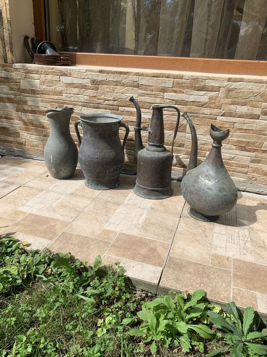 Старинни съдове за колекция