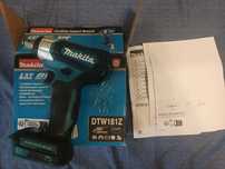 Masina de insurubat cu impact Makita DTW181Z