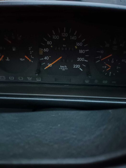 Мерцедес Е250D 1994г.