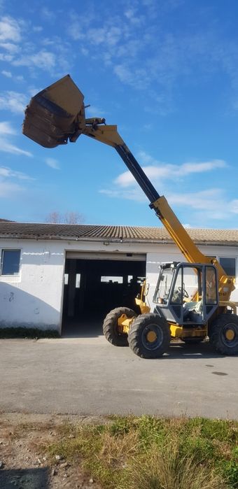 Incărcător telescopic JCB - 527-67 de 2.7 tone - Perkins