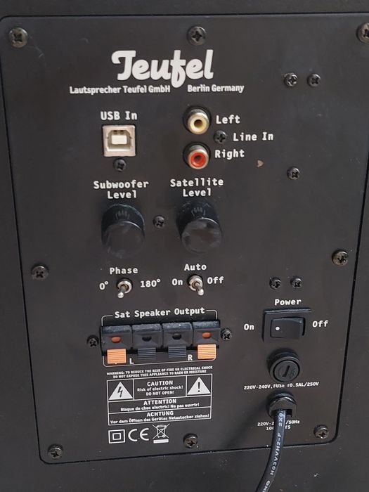 Sistem boxe 2.1 Teufel 100W, subwoofer activ, sateliti, telecomanda