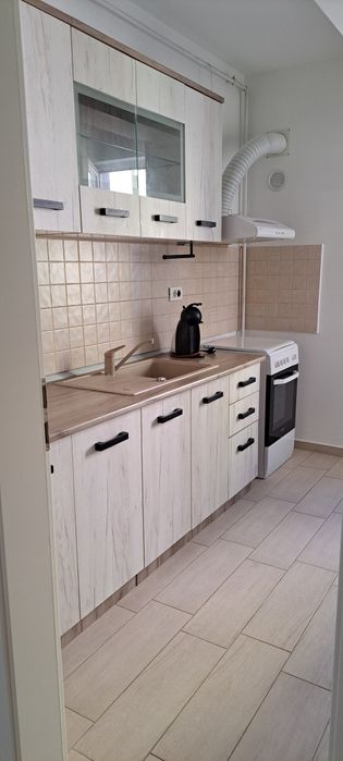 Proprietar,închiriez ap 2 camere ,zona Coresi , pret 450 euro