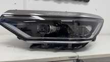 Vand far stanga VW Passat B8.5 IQ Light matrix