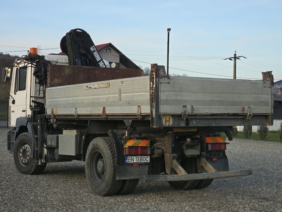 Camion 4x2 MAN Steyr 4x2 basculabil cu macara HIAB 102