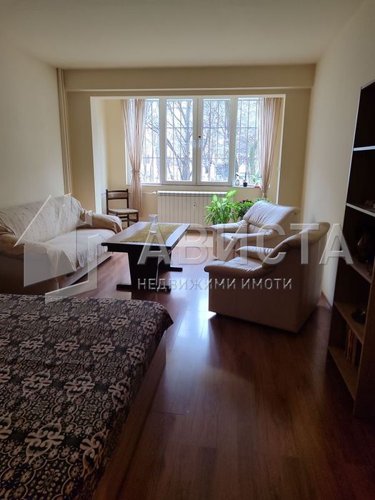 Продава се Тристаен апартамент в София, Илинден - 84 кв.м за 2822 €/кв.м - Снимка #2