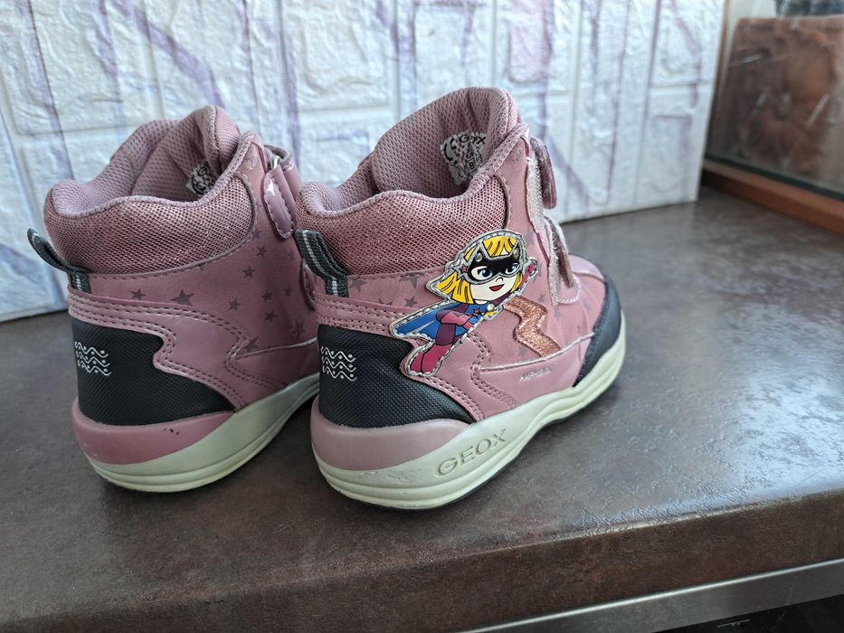 детски ботуши,зимни обувки,боти,апрески, Geox  номер 26 за момиче