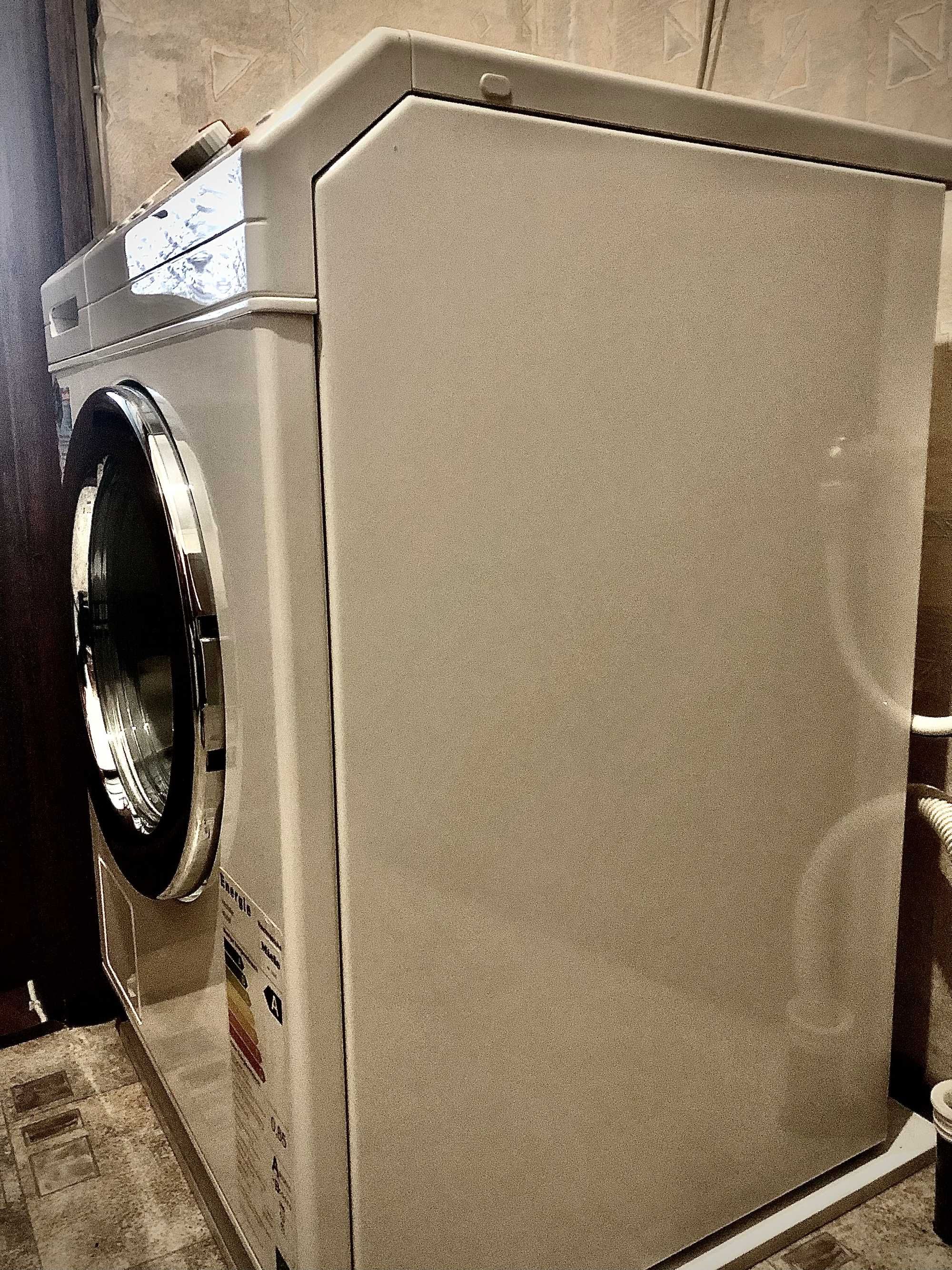 Пералня Miele Softronic W2446 - 1400 оброта, 5 kg.