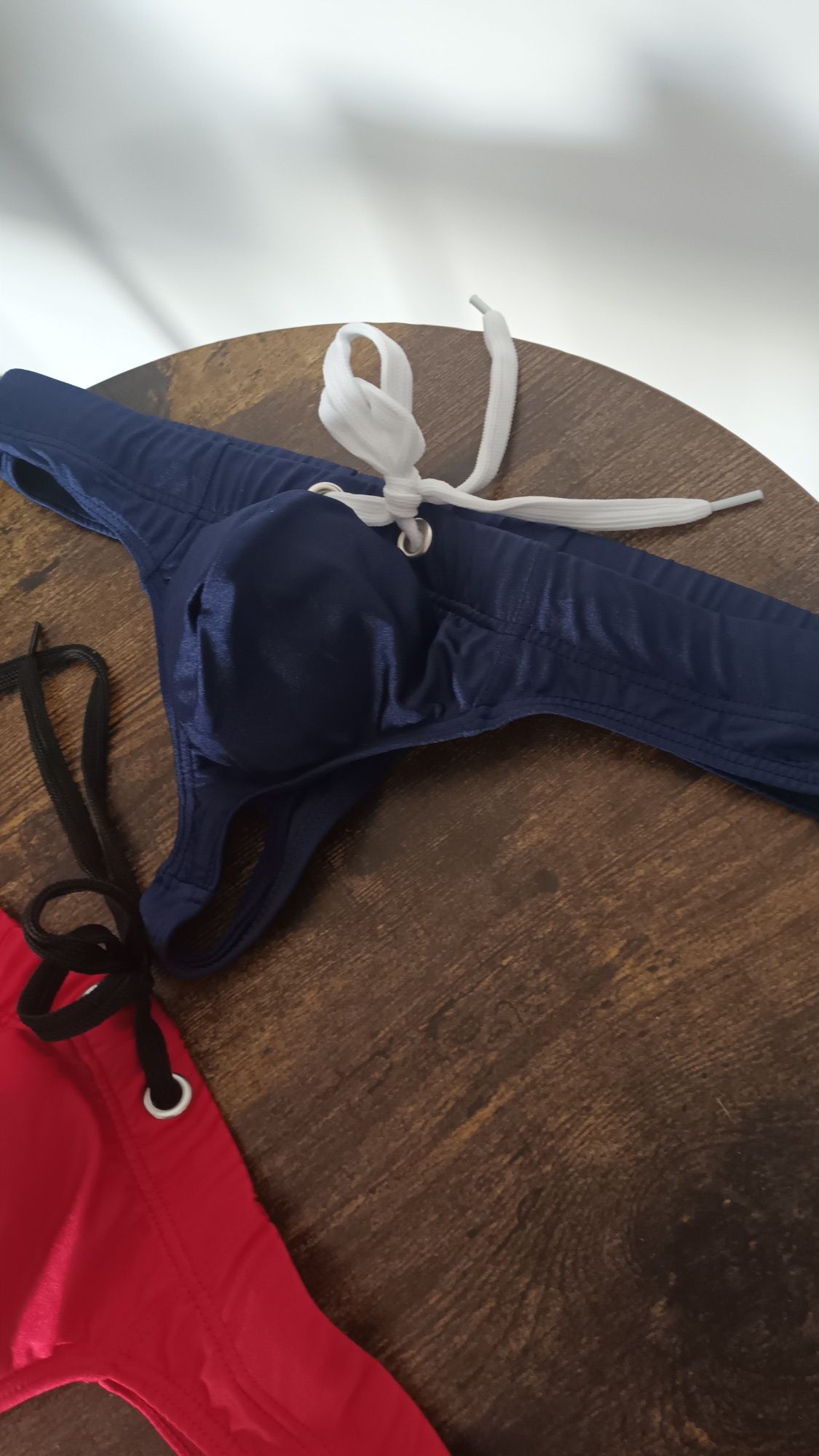 Vând slip de plaja tanga pt barbati