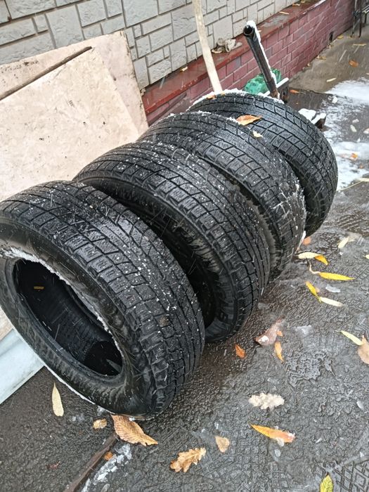 Зимние шины.бу в хорошем состоянии