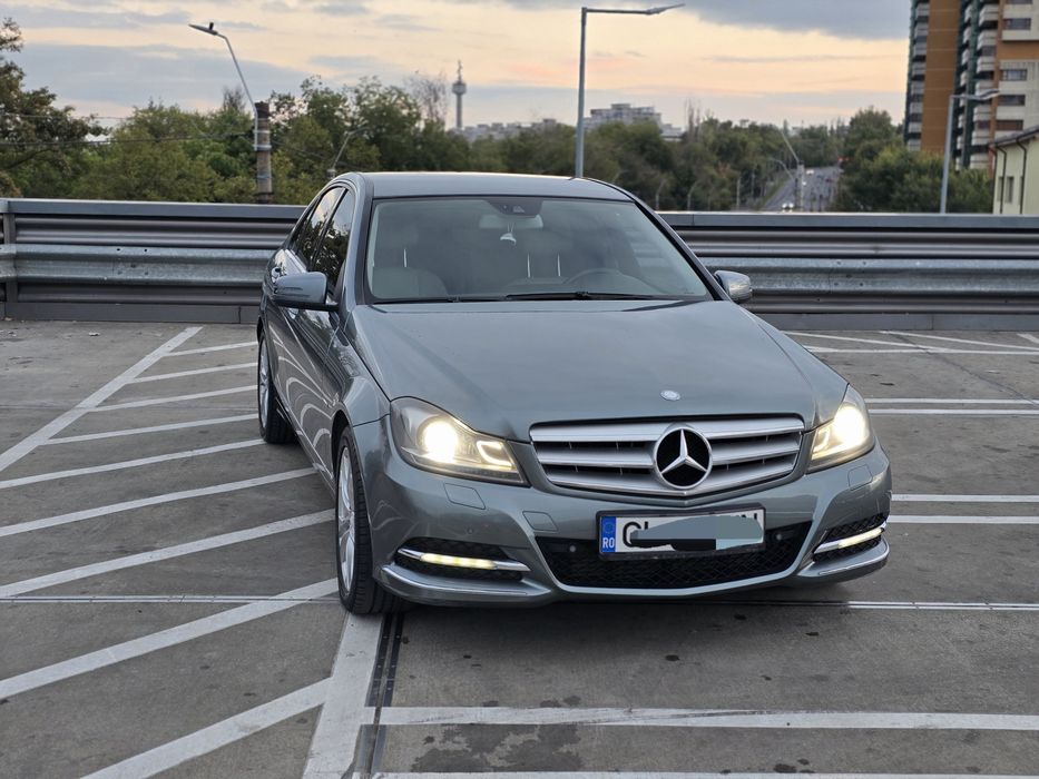 Mercedes Benz C200,160cp, automat (7Gtronic)