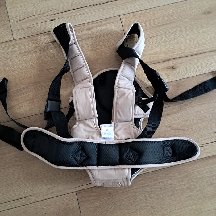 Кенгуру за бебе Cangaroo