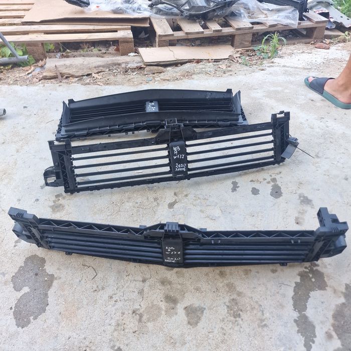 Mercedes Benz A W177  2020 клапи, жалюзи