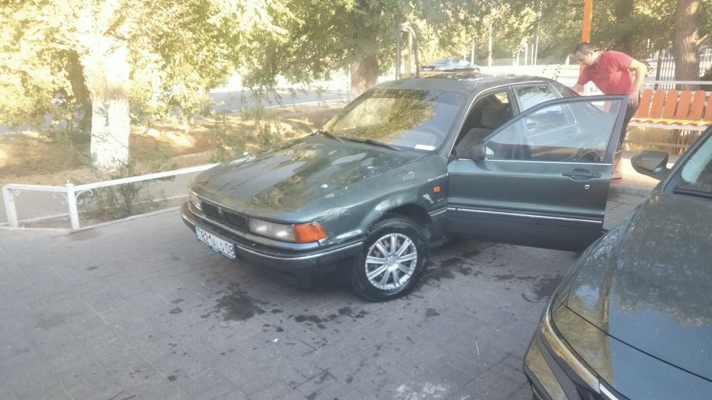 Митсубиси галант