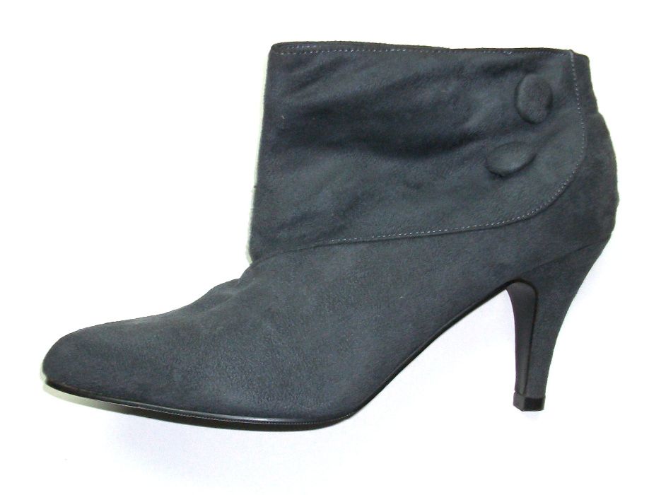 Vand cizme de dama gri, din piele intoarsa, marimea 41, noi