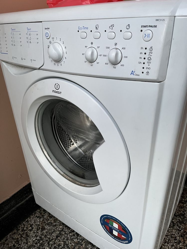 Пералня Indesit IWC5125 за части