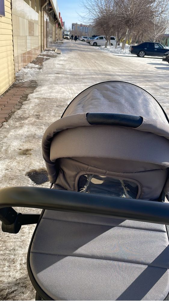 Детская коляска 3 в 1 в отличном сост. Автокресло,люлька,прогулочный