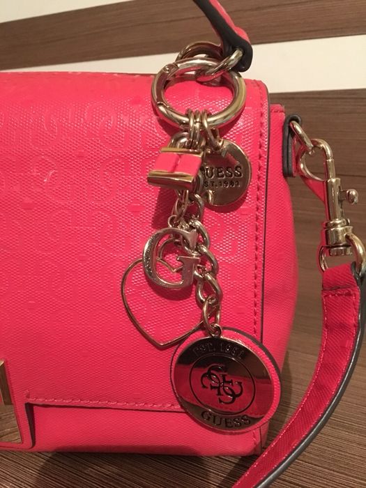 Guess чанти оригинал