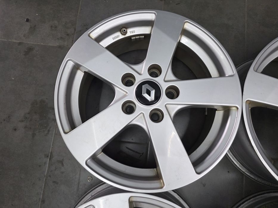 Джанти 16 - Renault