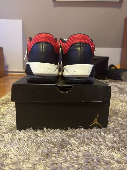 Air Jordan Max Aura 3