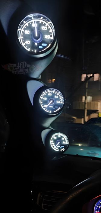 Подиум под датчики на левую стойку Subaru Impreza GDB