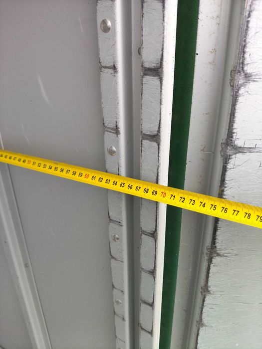 Se vinde dulap aluminiu