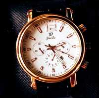 Луксозен часовник 3 метален корпус кожена каишка