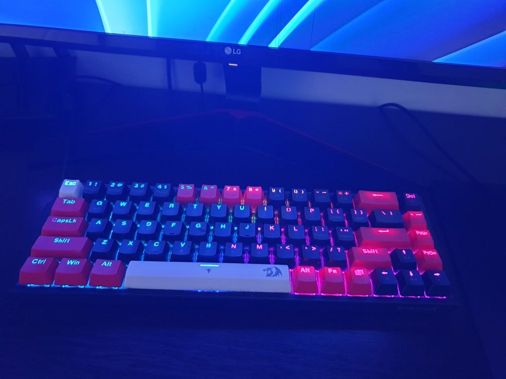 Vând urgent PC gaming