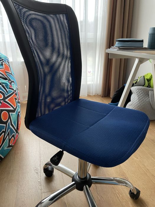 Детски стол за бюро