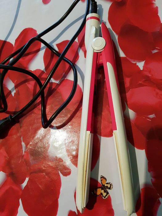 Продам выпрямитель /утюжок для волос