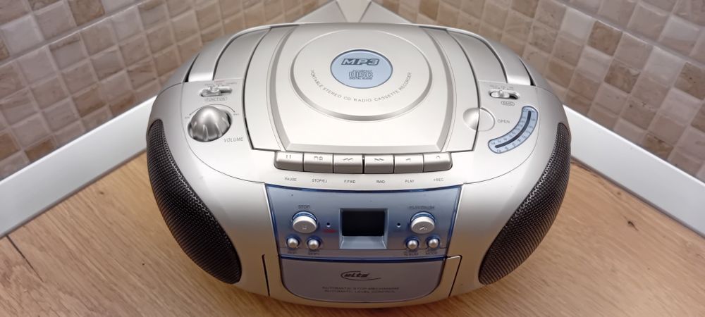 Radio Elta casetofon