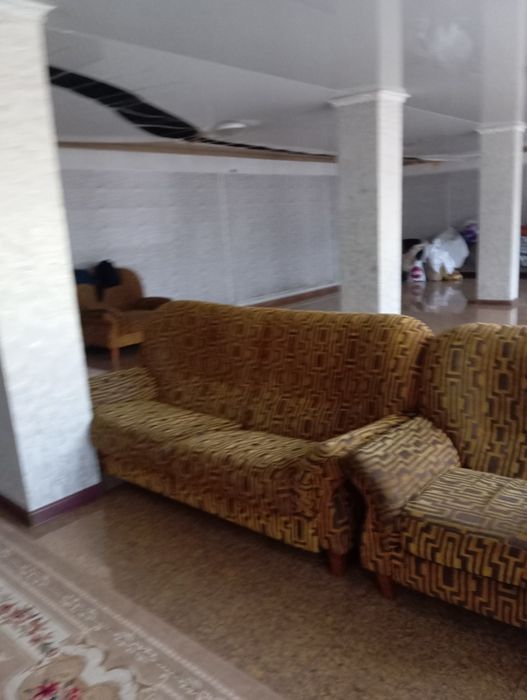 Диван и два кресла