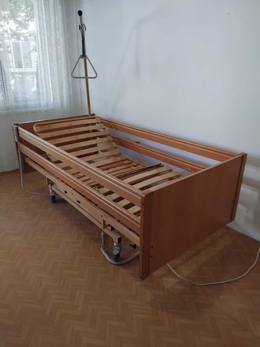 Медицинско легло