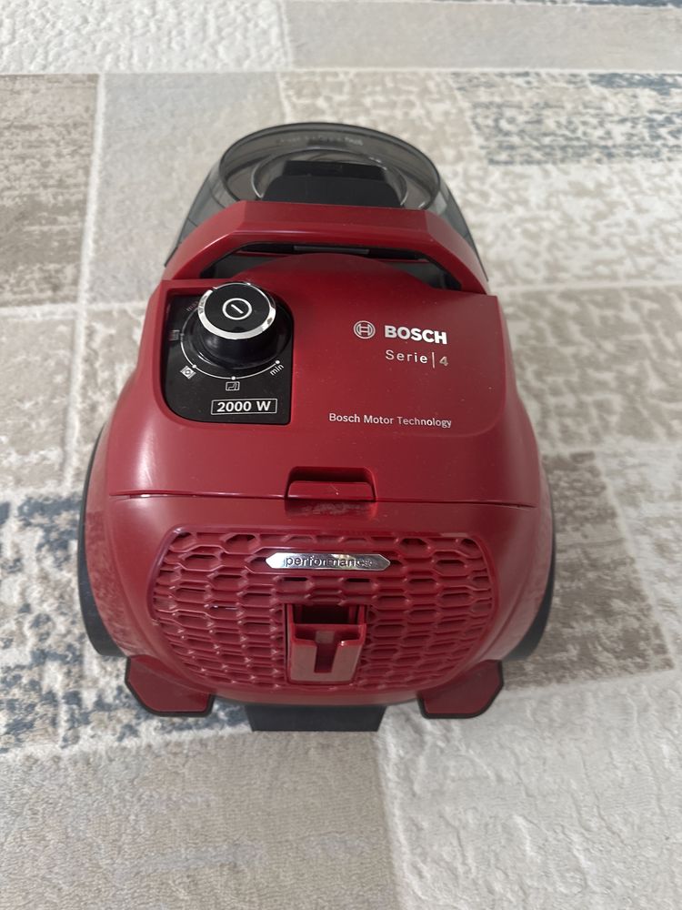 Пылесос Bosch serie 4