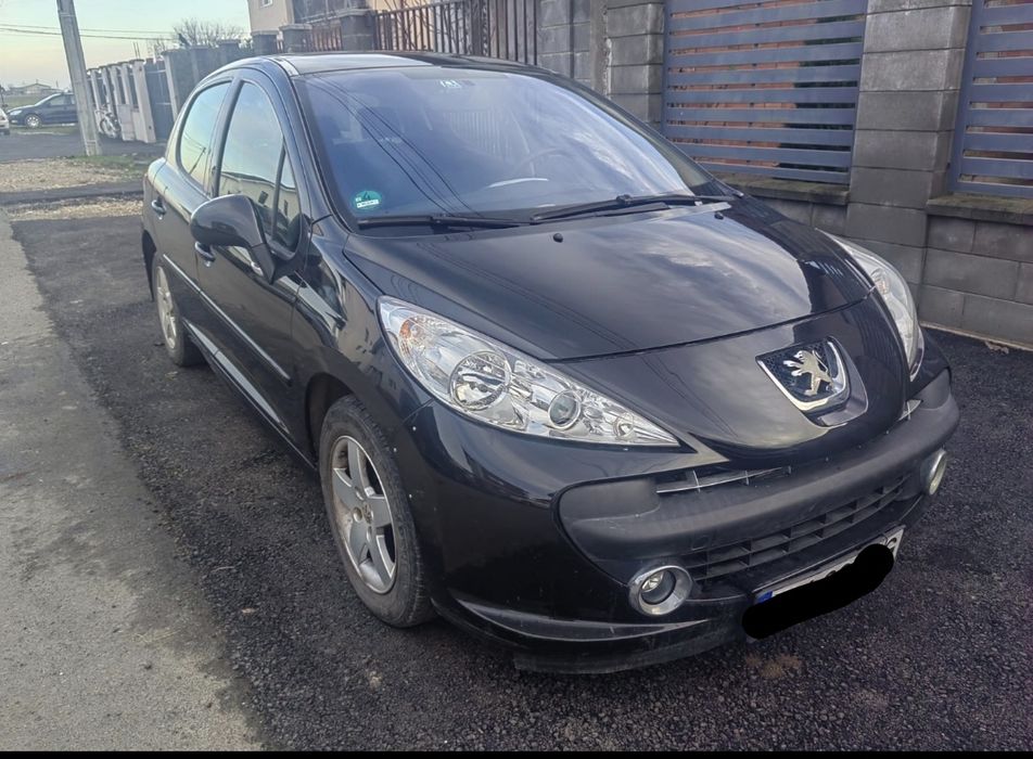 Peugeot 207.  1.4 benzina , An 2006