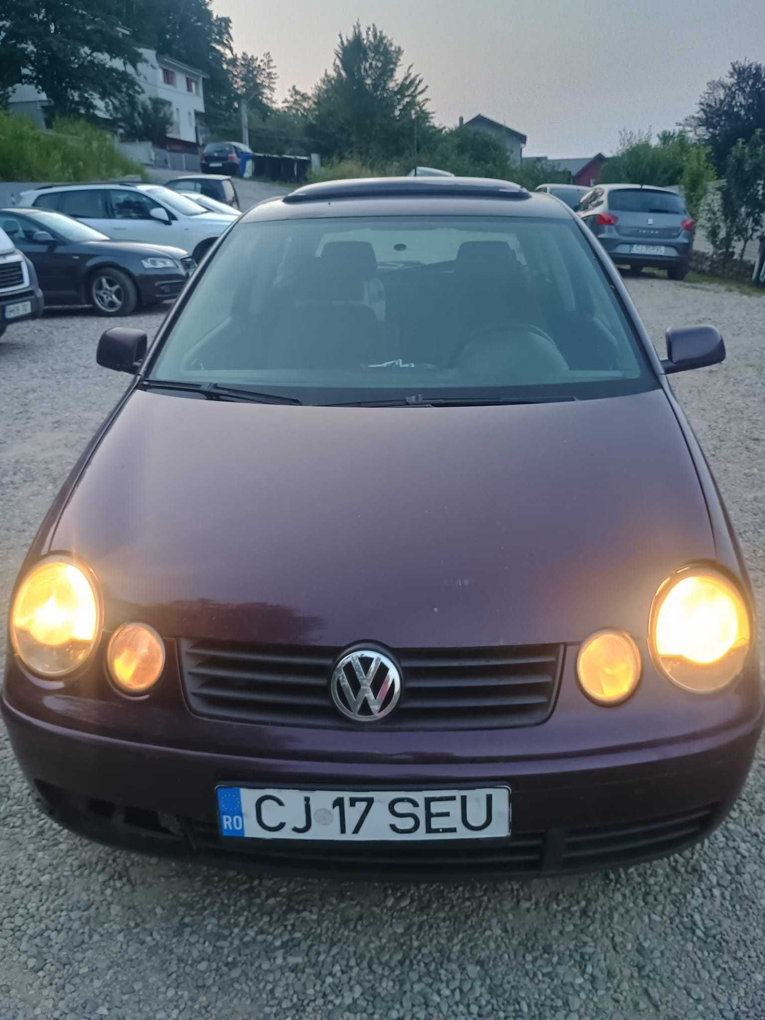 Vând Volkswagen polo