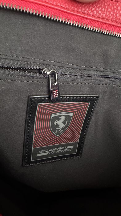 Scuderia Ferrari нова. Оригинална