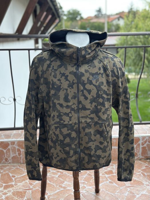Nike Camo Print Tech Fleece Men's Hoodie Оригинално! CJ5975-222