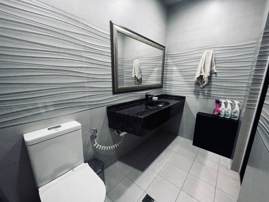 Юнусабад | 6-ой квартал - Сдается в аренду Участок/Офис 350м2