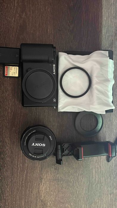 Vand Sony Alpha ZV-E10 + accesorii (Negociabil - Schimb cu airsoft)