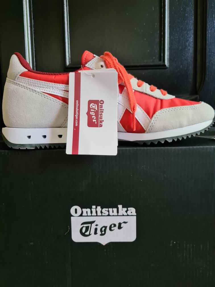 Дамски маратонки Asics  номер 39,5
