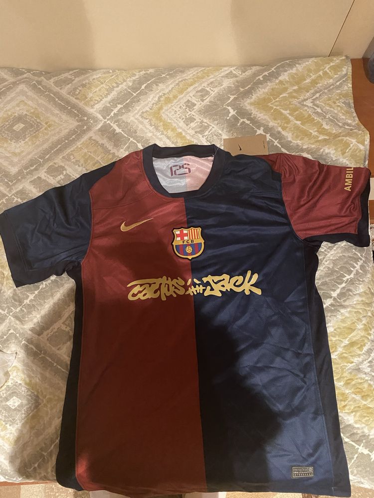 Тениска на FC Barcelona X Travis Scott