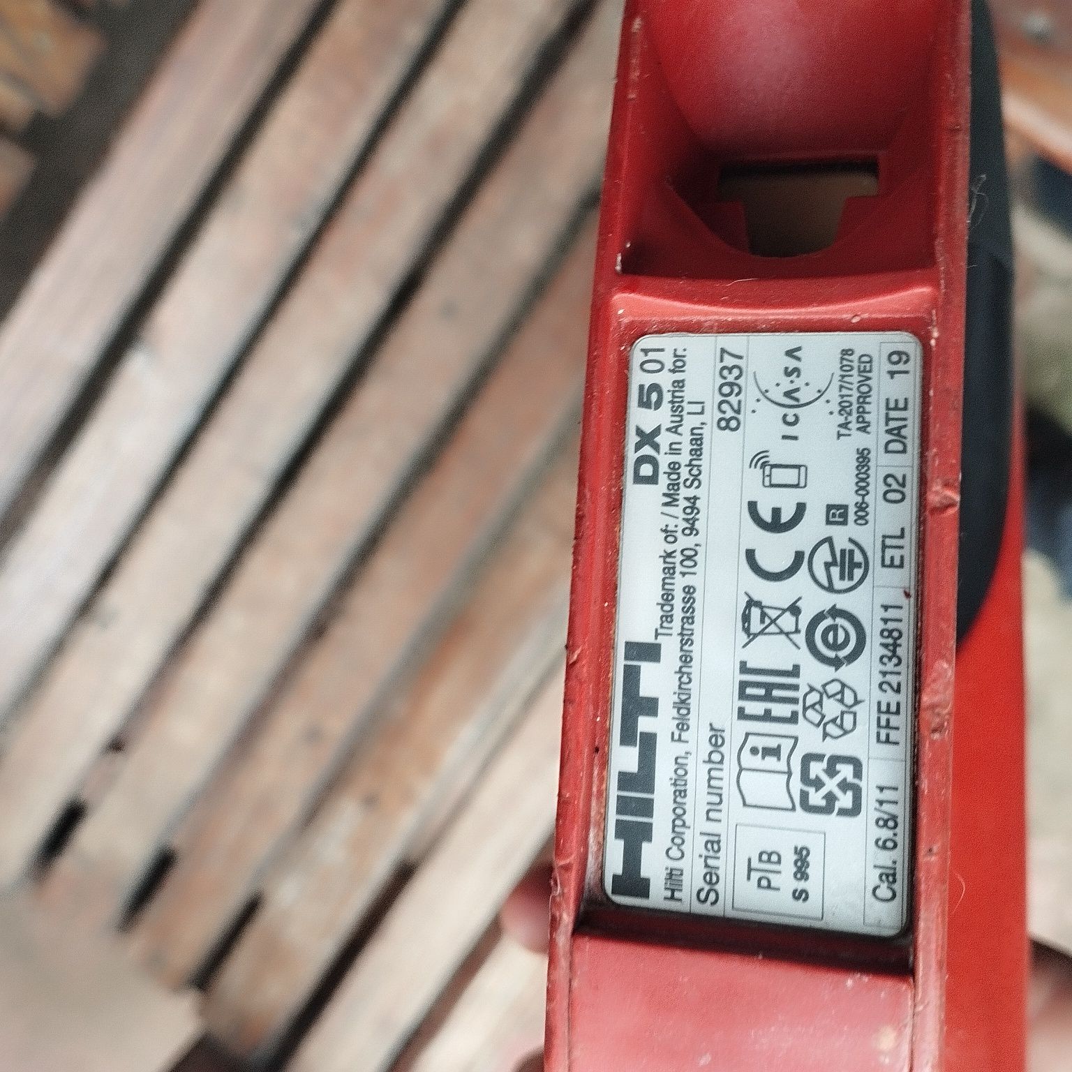 Пистолет за директен монтаж на изолация Hilti DX 5