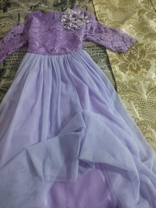 Продам нарядное платье 38р