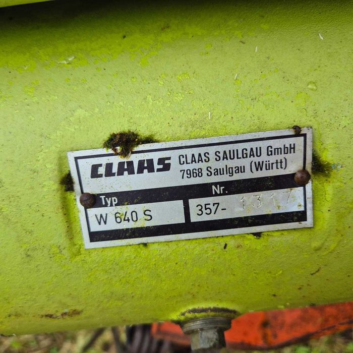 Se vinde doua combine Claas cu accesori complecte
