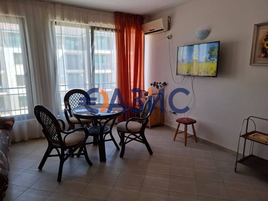 Продава се Двустаен апартамент в к.к. Слънчев бряг - 75 кв.м за 1027 €/кв.м - Снимка #2