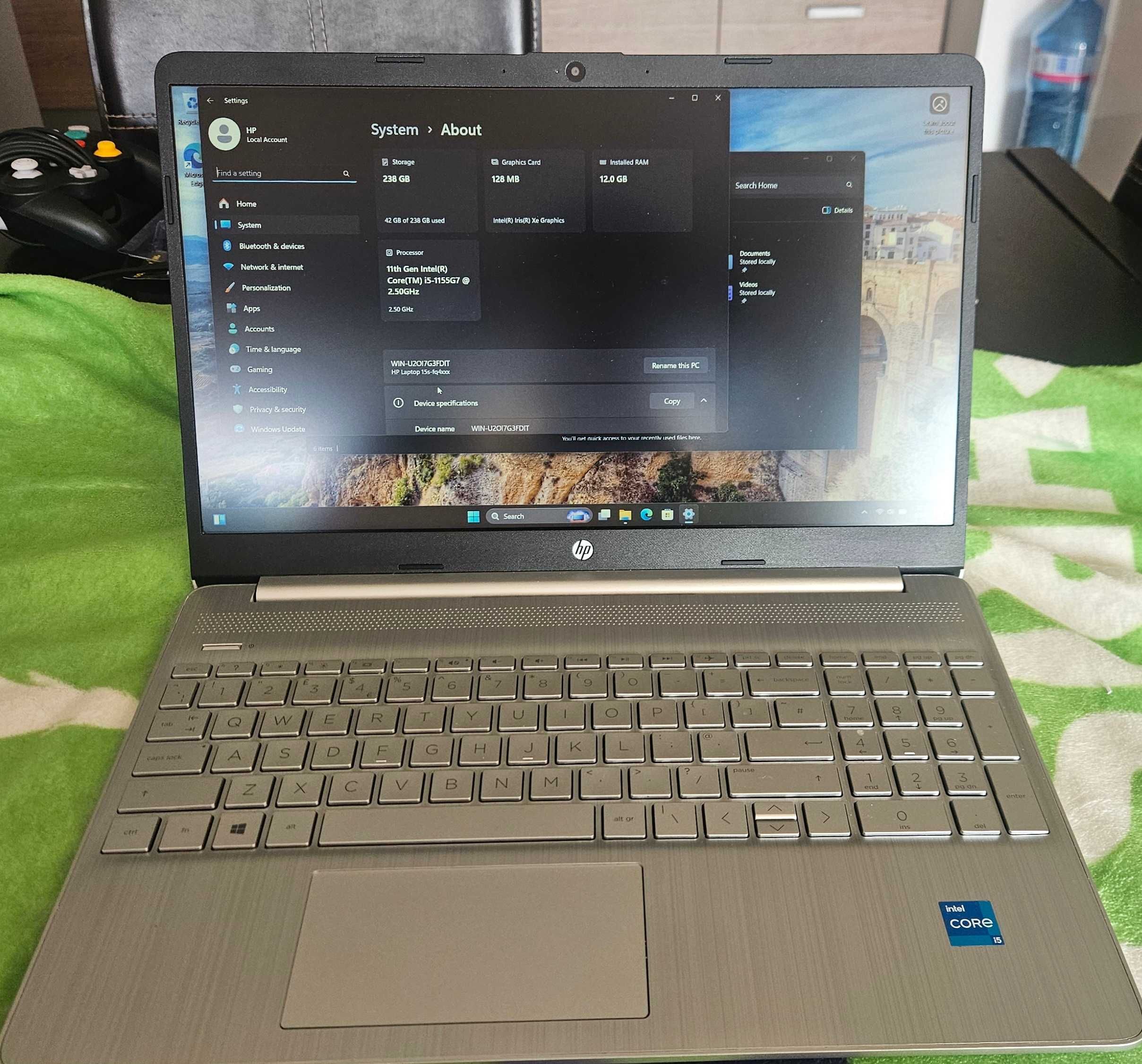 HP 15s-fg4xxx Intel i5 1155g7 12gb RAM 256gb SSD NVMe
