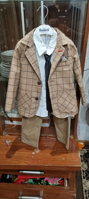 Костюм 3ка на  рост 98