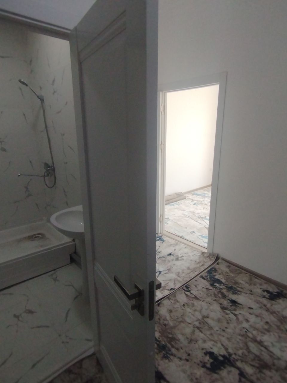 Yangihayotda kvartira ijaraga beriladi