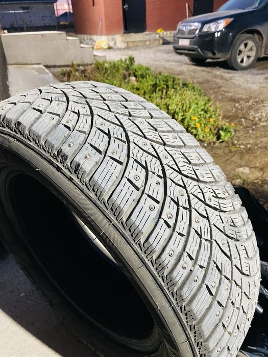 Продаю зимние шины Triangle 235/60 R17